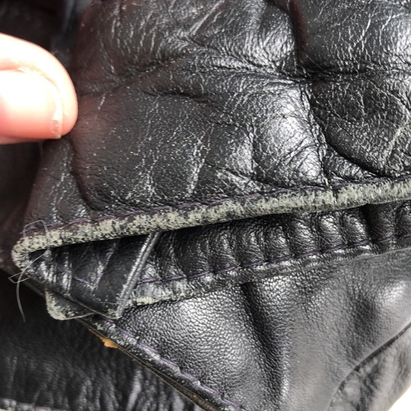 Vintage Leather Bomber Jacket - Picture 6 of 8